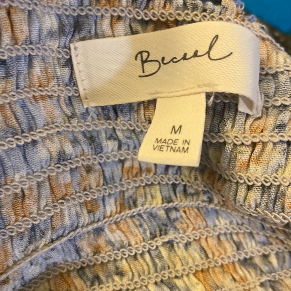 Top - Picture 6 of 7